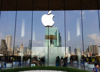 Снижения комиссий от Apple требуют в Америке