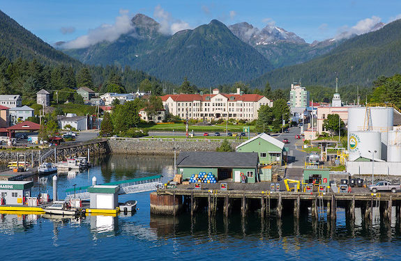 Пара на Аляске выиграла дом мечты