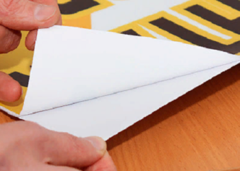 Достоинства и правила печати на самоклейке