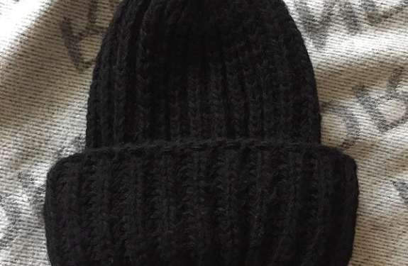 Где купить оптом шапки: способы и советы