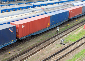 Как выполнить доставку по Украине ЖД транспортом