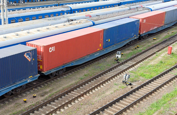 Как выполнить доставку по Украине ЖД транспортом