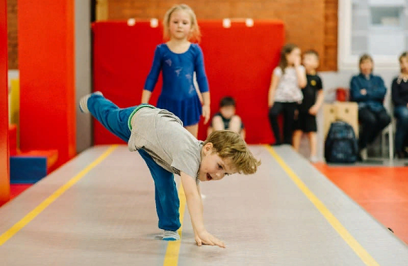 Основные достоинства занятия гимнастикой для детей