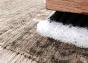 Как самостоятельно постирать ковры и рекомендации