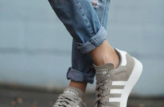 Кроссовки на весну: модные тенденции и выбор
