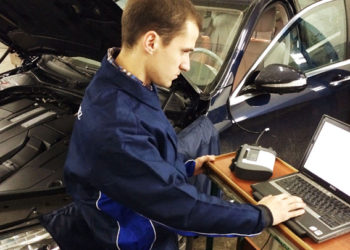 Диагностика Мерседес Бенц: правила и основные этапы