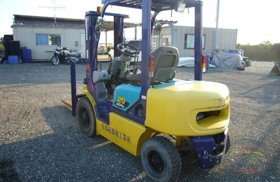 Главное назначение и применение вилочных погрузчиков