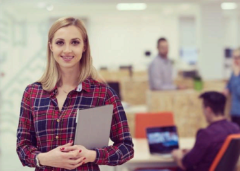 Как найти работу семейной паре за границей: способы и правила