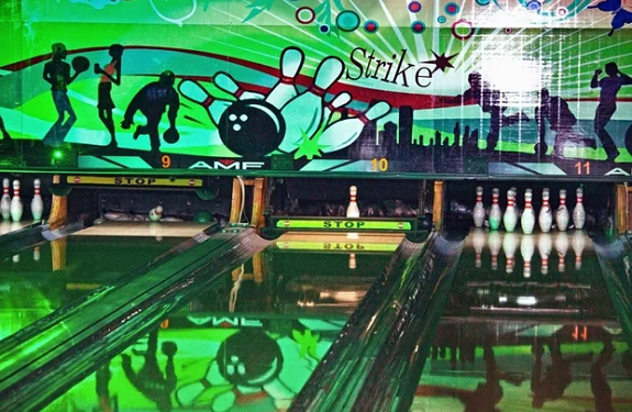 «City Bowling» в ТРЦ Riviera: отличное заведение для активного досуга