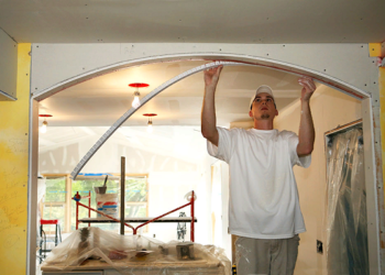 С чего начать процесс оформления перепланировки квартиры в Москве