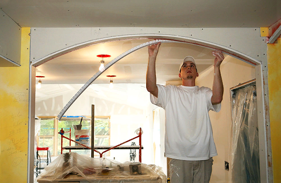 С чего начать процесс оформления перепланировки квартиры в Москве