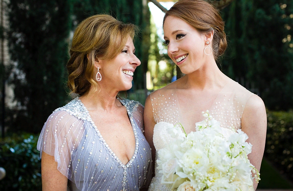 Рекомендации по правильному подбору платья для мамы невесты