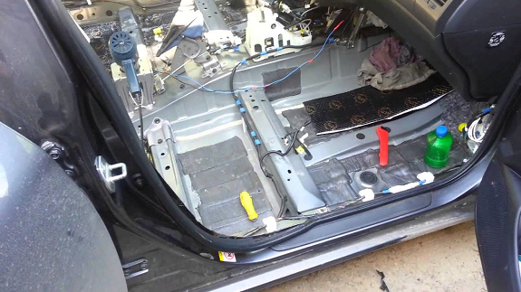 Как самому выполнить шумоизоляцию на Volkswagen