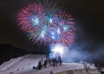 Как запускать салют: правила, этапы и советы