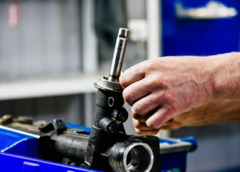 Правила и основные этапы ремонта рулевого управления