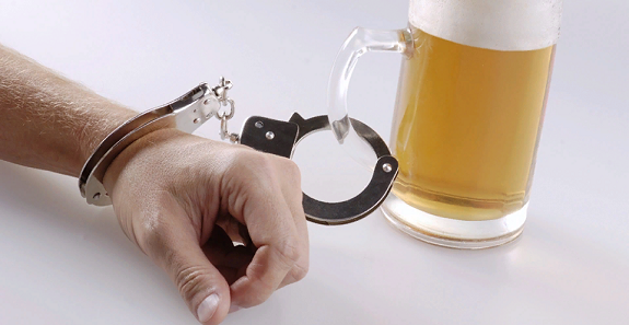 Пивной алкоголиз: чем опасно и симптомы