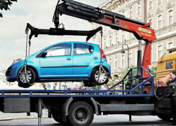 Как проводится эвакуация легковых автомобилей: основные правила