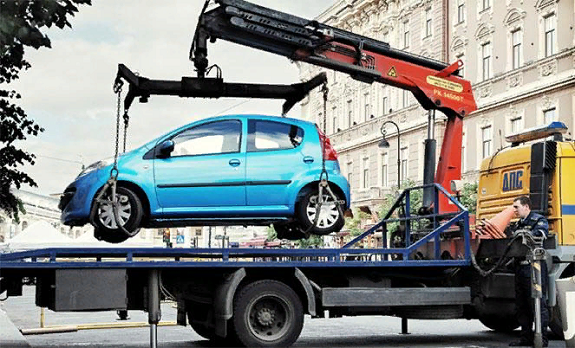 Как проводится эвакуация легковых автомобилей: основные правила