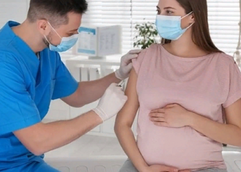 Прививки от Ковид 19 для беременных: требования и правила