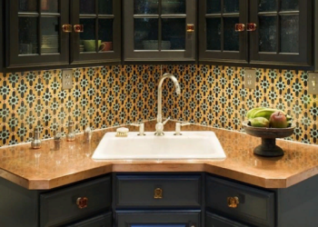 Как собрать угловую кухню и ее преимущества