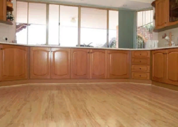 Как выполнить укладку линолеума на кухне и советы