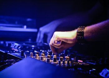 Как создаются лайвсеты диджея и советы