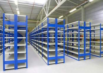 Как выбрать металлические стеллажи для склада