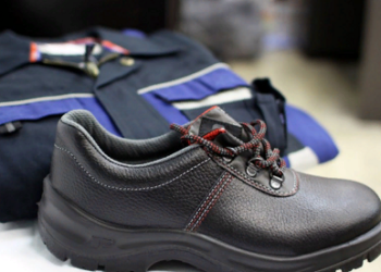 Какую обувь выбрать для строителя и советы