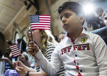 Почему в США большое население