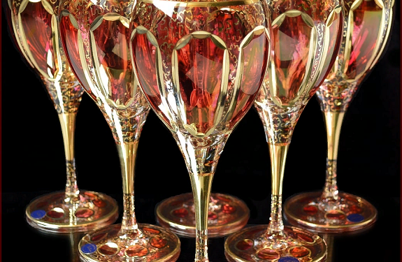 Бокалы из богемского хрусталя: достоинства и виды