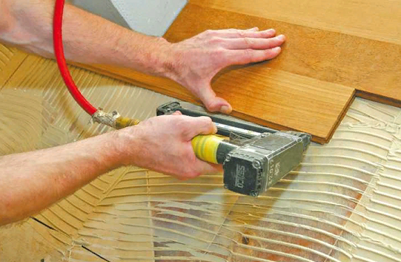 Выбираем правильные саморезы для паркета