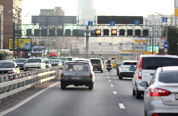 Временный пропуск на МКАД: кто и зачем может его оформить