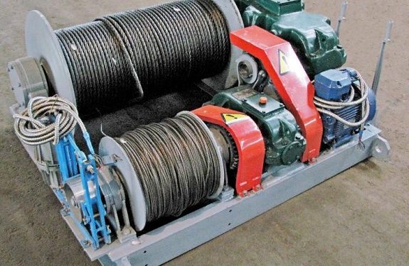 Электрические лебедки: достоинства и применение