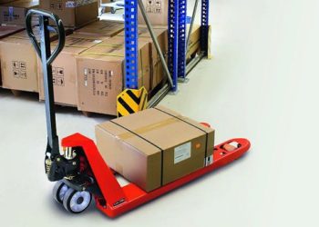 Гидравлические тележки: достоинства и применение