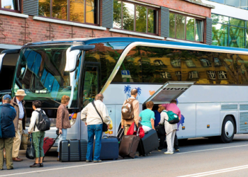 Как арендовать автобус для туристов