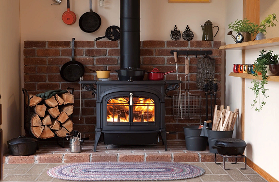 Печи-камины: требования, достоинства и выбор