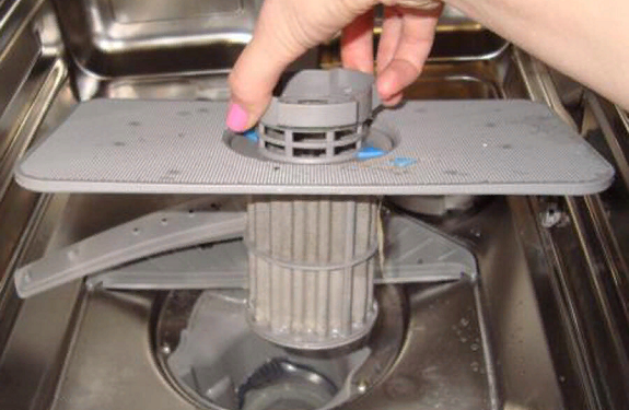 Особенности ремонта подачи воды в посудомоечную машину