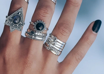 Выбираем модные серебряные кольца и их виды