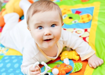 Какие выдвигают требования к росту и веса для малышей до года