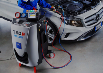 Заправка автокондиціонерів: що потрібно знати та як зробити