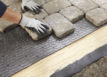 С чего начать укладку тротуарной плитки и советы