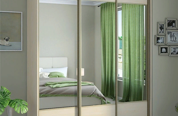 Шкафы-купе в спальню: основные разновидности и выбор