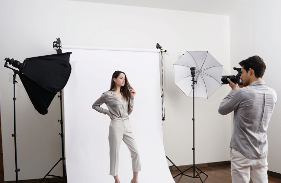 Photoindustry помогает найти моделей и фотографов на одной площадке