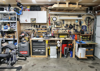 Подбираем инструмент для ремонта авто в свой гараж