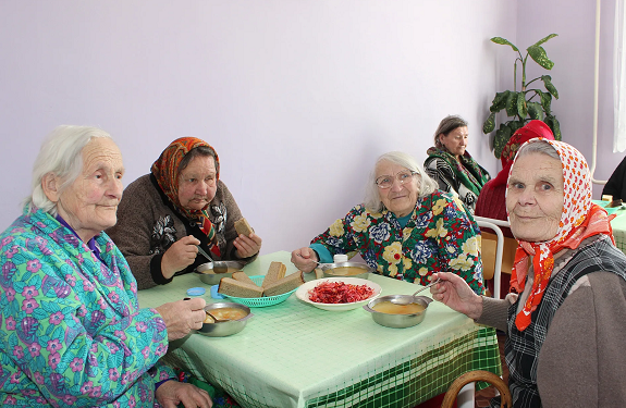 Дом престарелых: назначение, достоинства и возможности