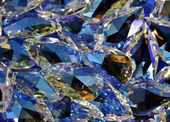 Features of choosing gemstones by Reuven Veksler