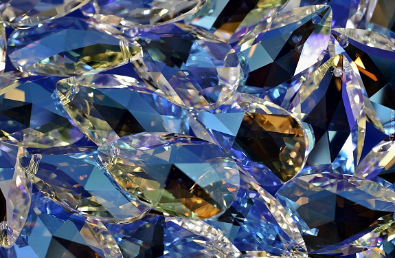 Features of choosing gemstones by Reuven Veksler