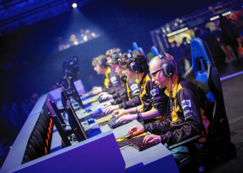 Чому кіберспорт став популярним у всьому світі