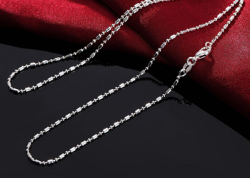 Как выбирать женские цепочки из серебра и их достоинства