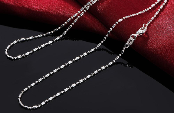 Как выбирать женские цепочки из серебра и их достоинства